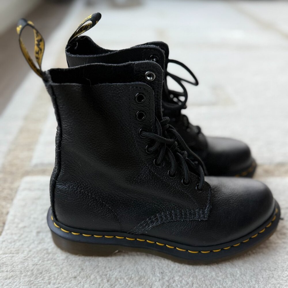 Dr. Martens 1460 Pascal Virginia Leather Boots – Women’s 6 / EU 37